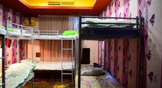 Гостиница Хостел Полянка на Чистых Прудах Москва Кровать в общем номере для мужчин-1
